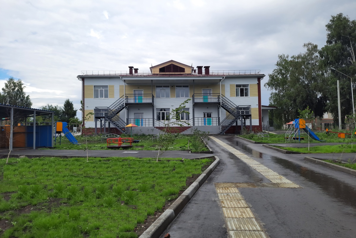 август 2022